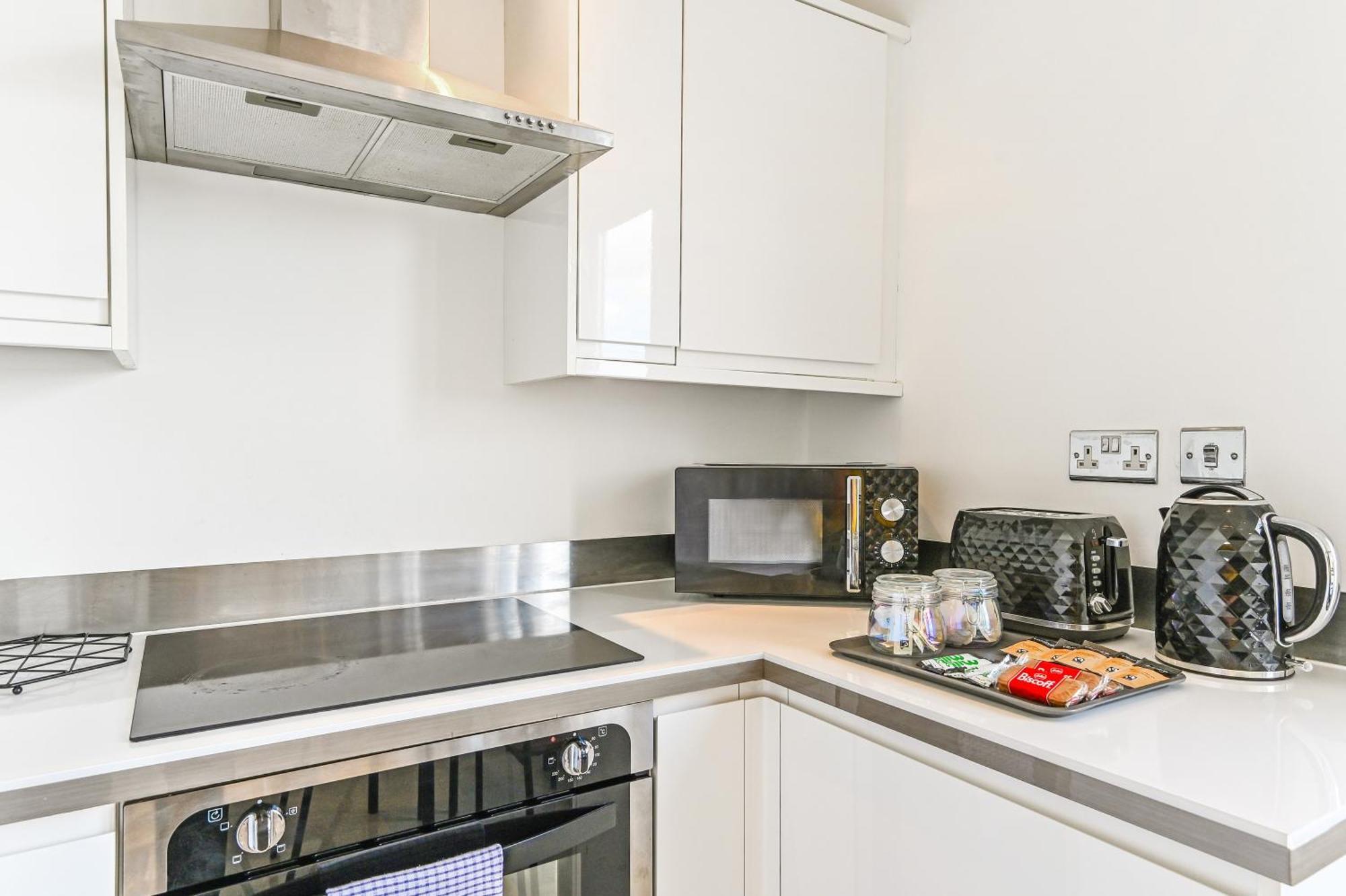 Family 1 Bed Apt Near Cardiff City Centre, Free Parking, Quiet, Secure Neighbourhood Εξωτερικό φωτογραφία