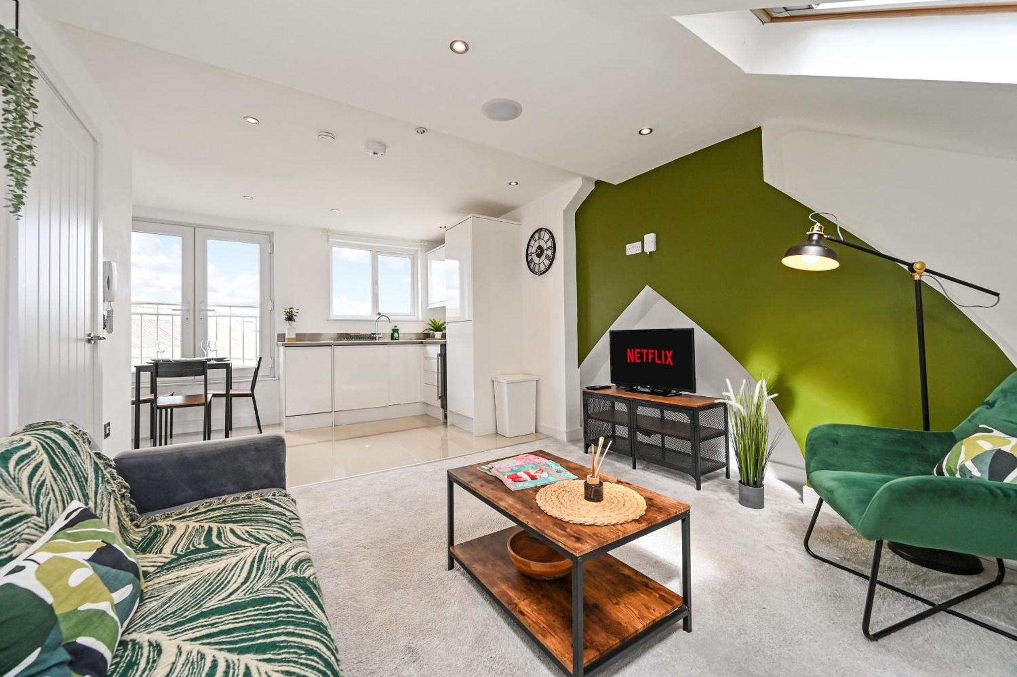 Family 1 Bed Apt Near Cardiff City Centre, Free Parking, Quiet, Secure Neighbourhood Εξωτερικό φωτογραφία