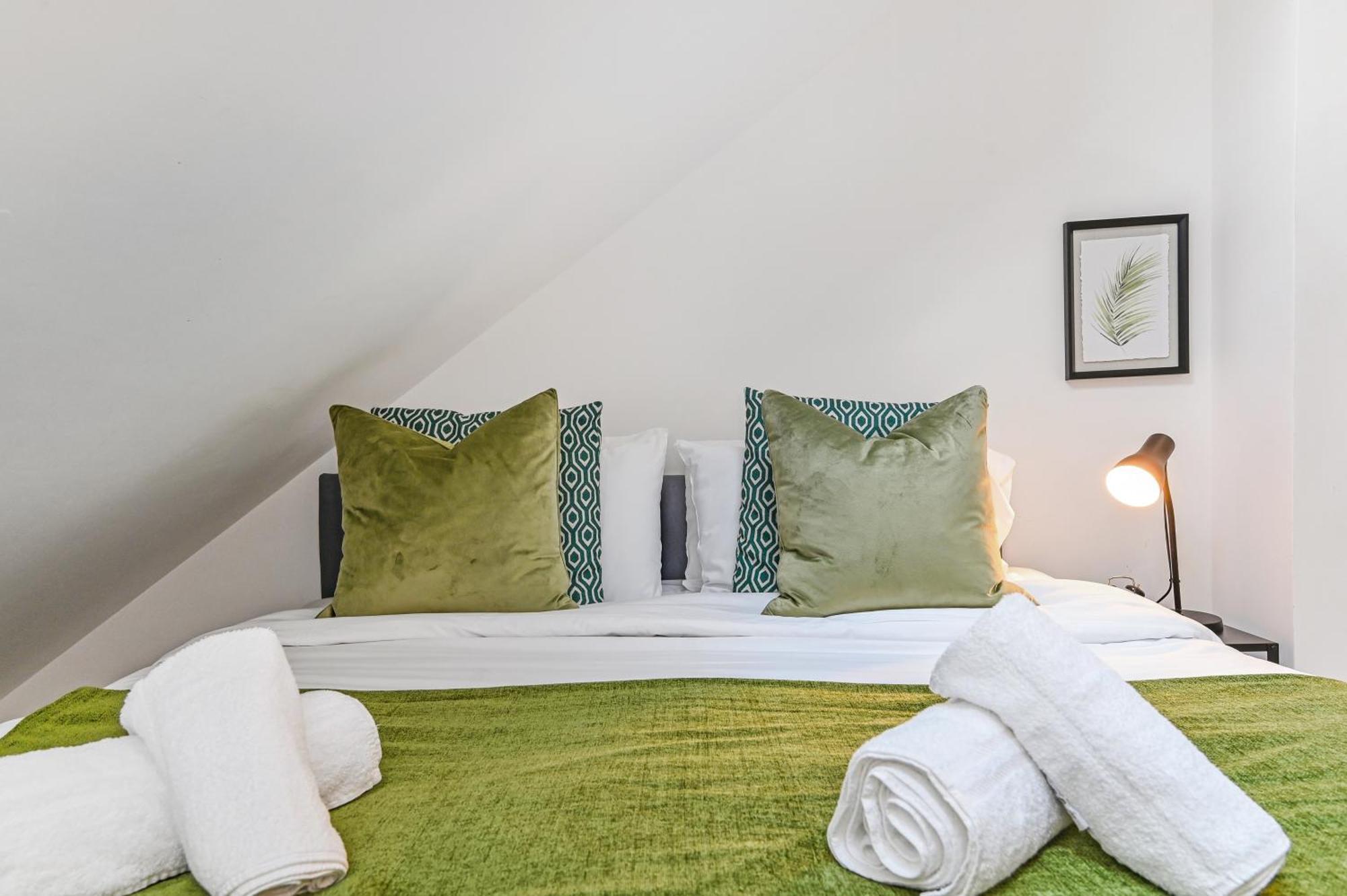 Family 1 Bed Apt Near Cardiff City Centre, Free Parking, Quiet, Secure Neighbourhood Εξωτερικό φωτογραφία